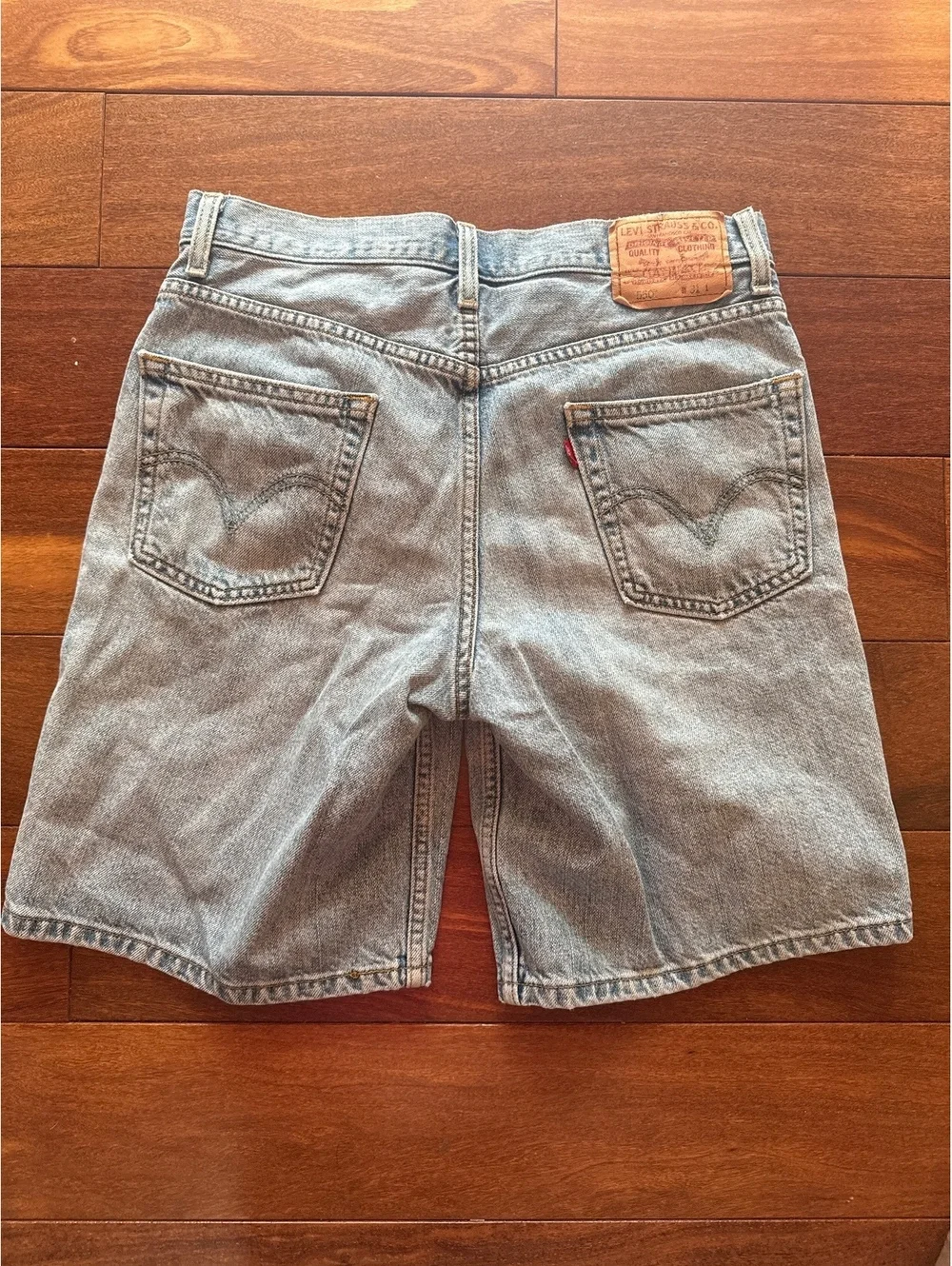 Levi’s 550 shorts size 31